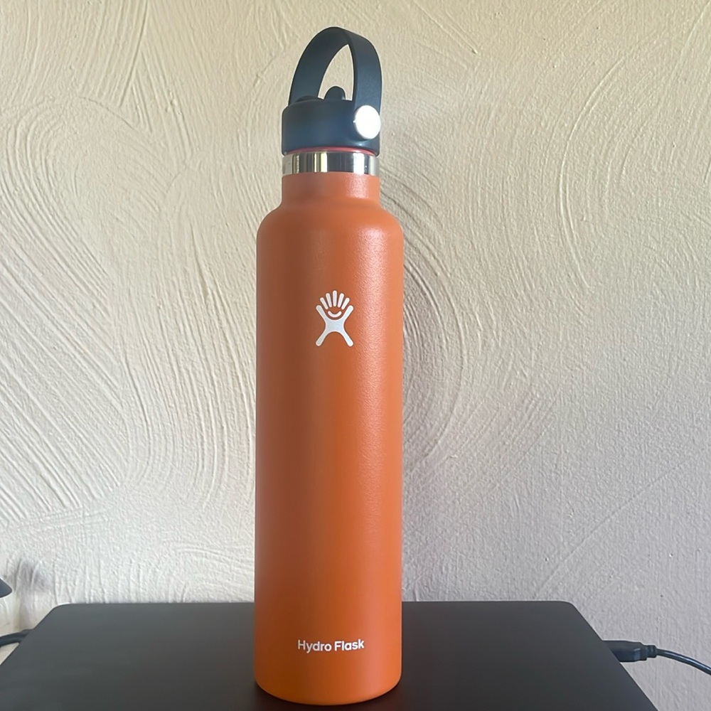 Orange 24oz Hydro Flask water bottles